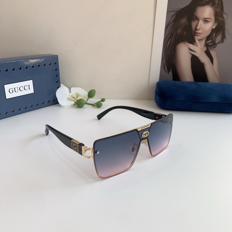 Солнцезащитные очки Gucci в массивной оправе с градиентными линзами