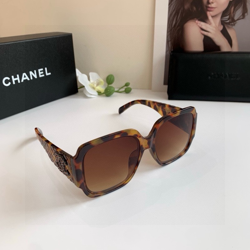 Chanel Квадратные солнцезащитные очки