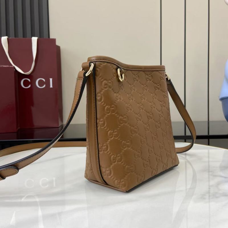 Сумка Gucci коричневая с монограммой