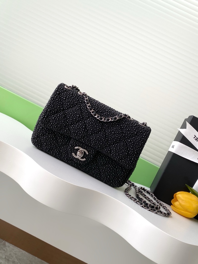 Черная сумка Chanel CF с кристаллами