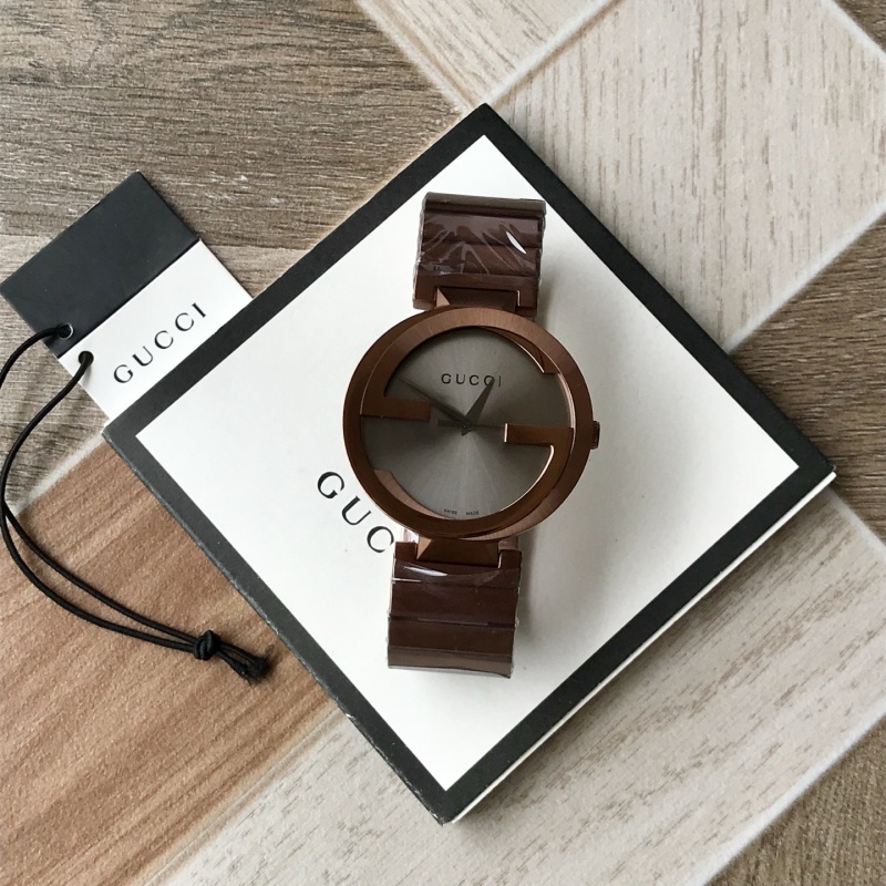 Часы Gucci