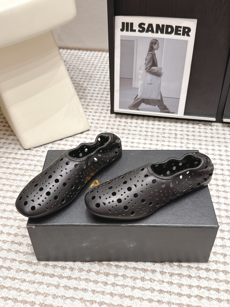 Слипоны Alaïa