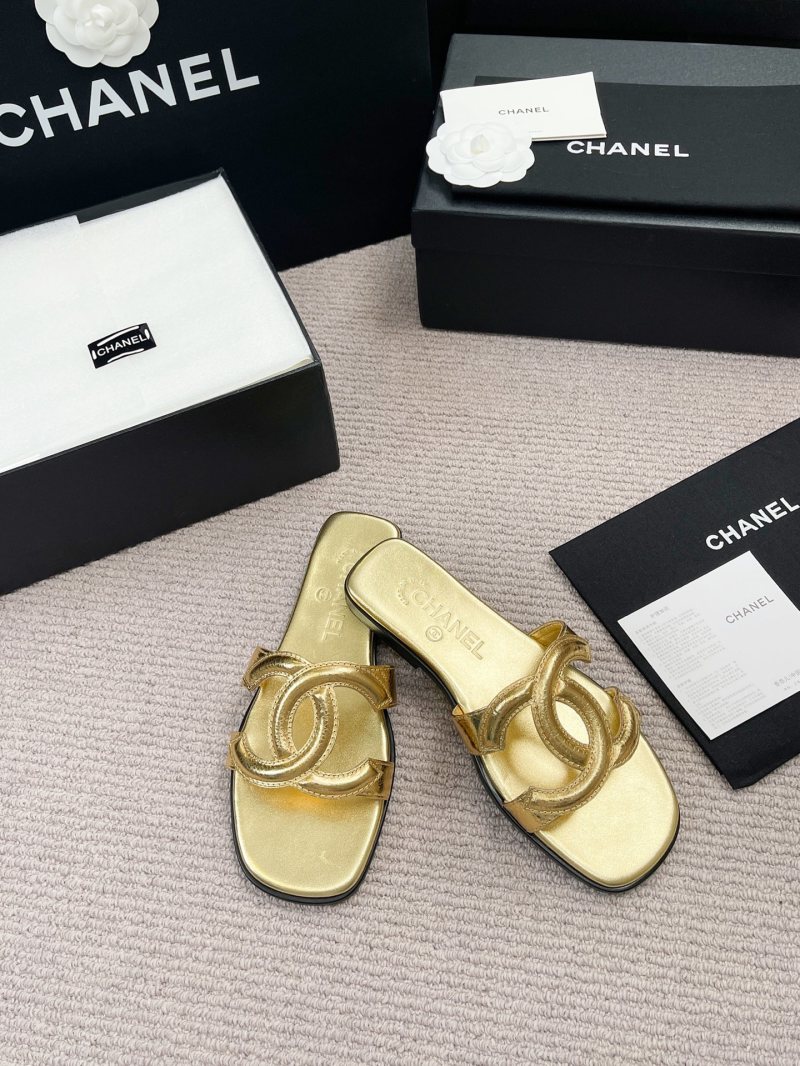 Женские золотые сандалии с логотипом двойного С Chanel