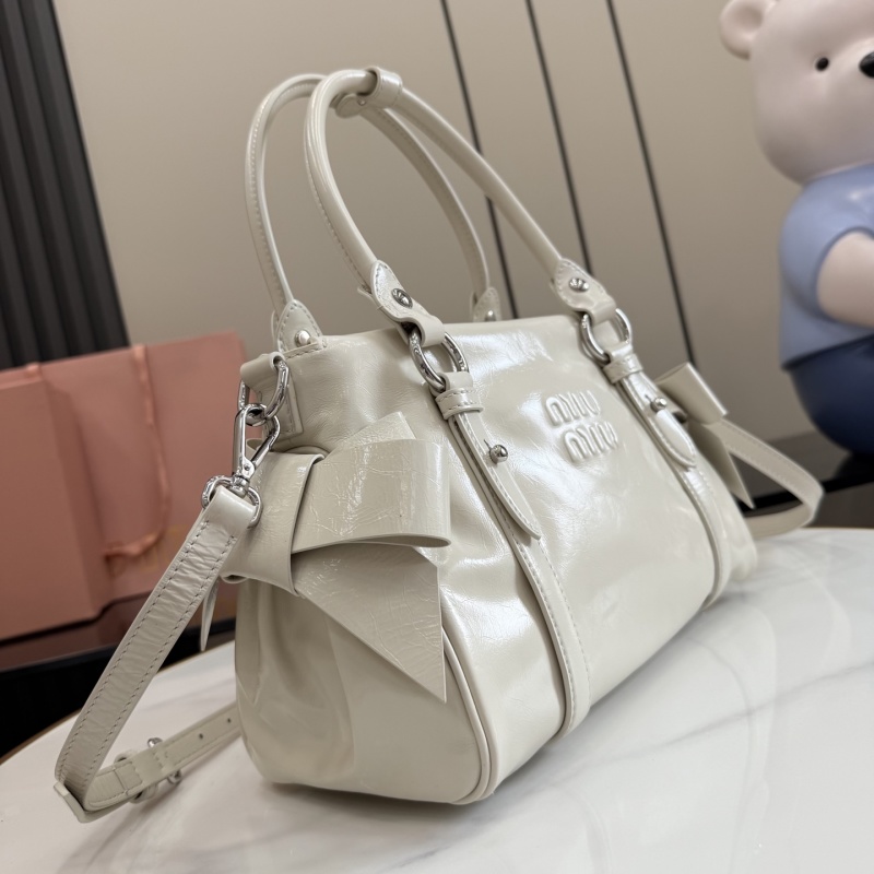 Сумка Miu Miu белая с логотипом