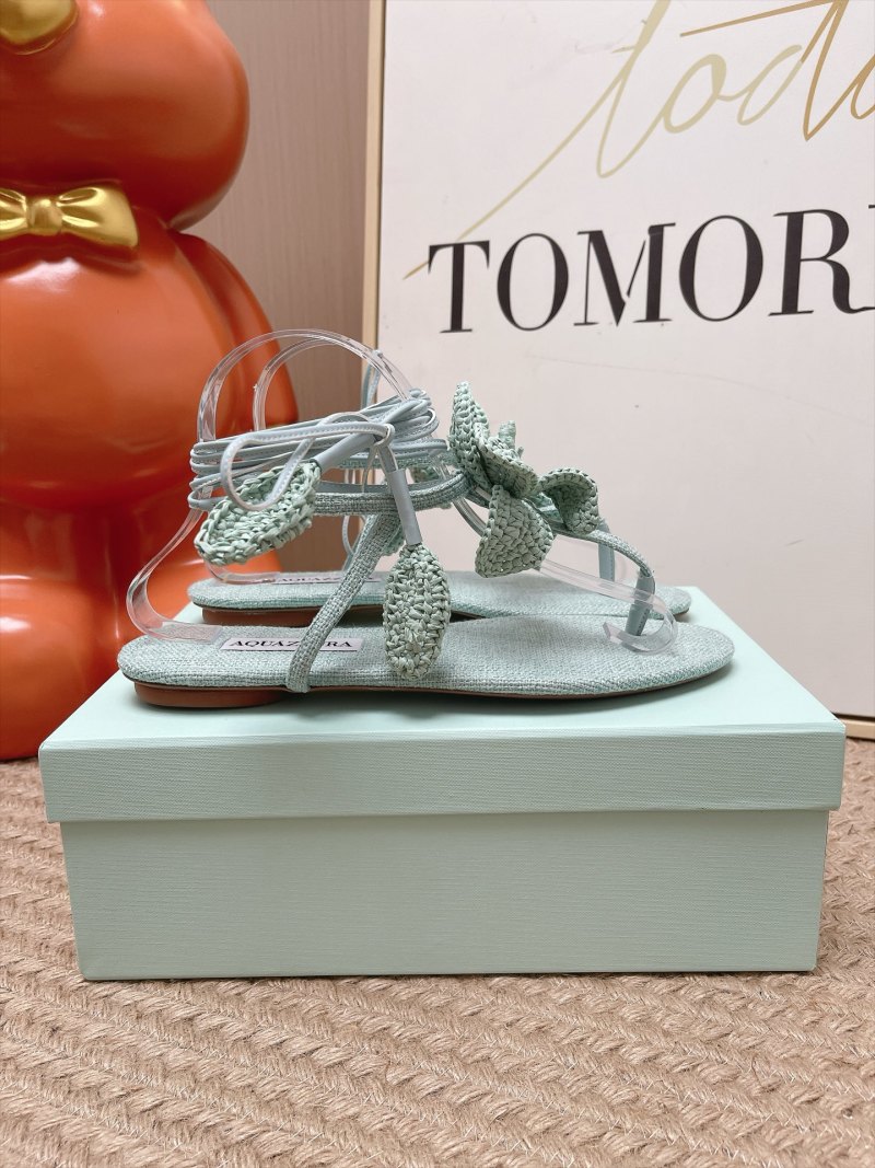 Женские сандалии AQUAZZURA с цветочным декором светло-зелёного цвета