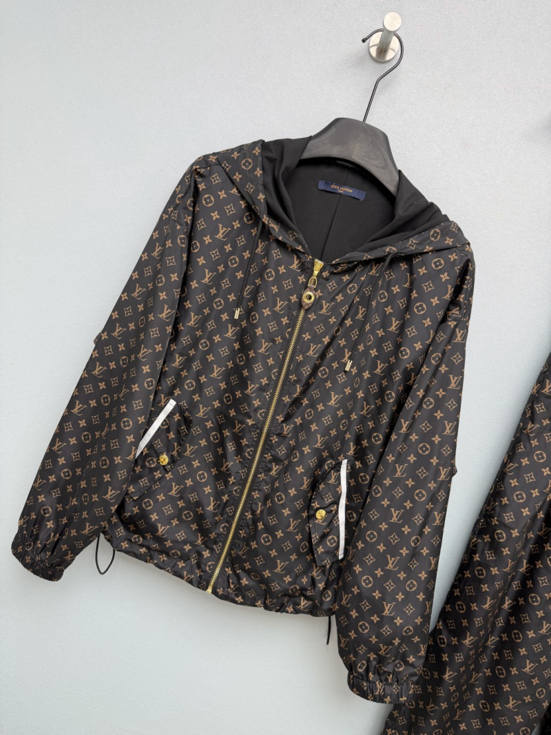Спортивный костюм Louis Vuitton с монограммой