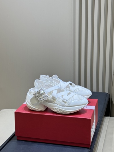 Кроссовки Roger Vivier