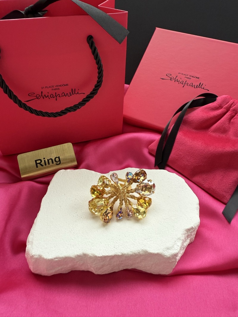 Кольцо с кристаллами Schiaparelli