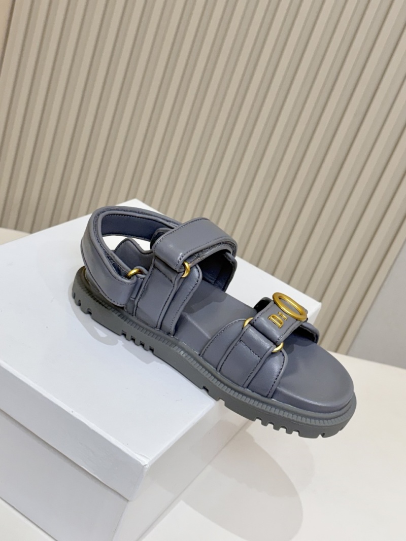 Женские кожаные босоножки Dior с золотым логотипом