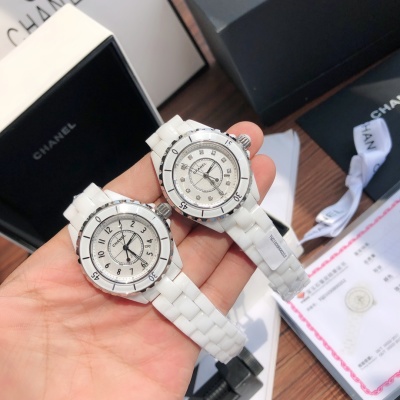 Часы Chanel
