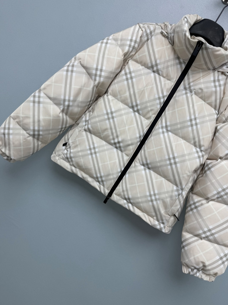 Пуховик Burberry с классическим узором