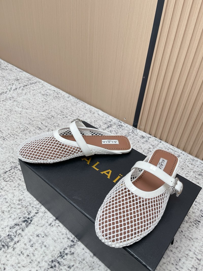 Женские белые сабо с сетчатым верхом и пряжкой Alaïa