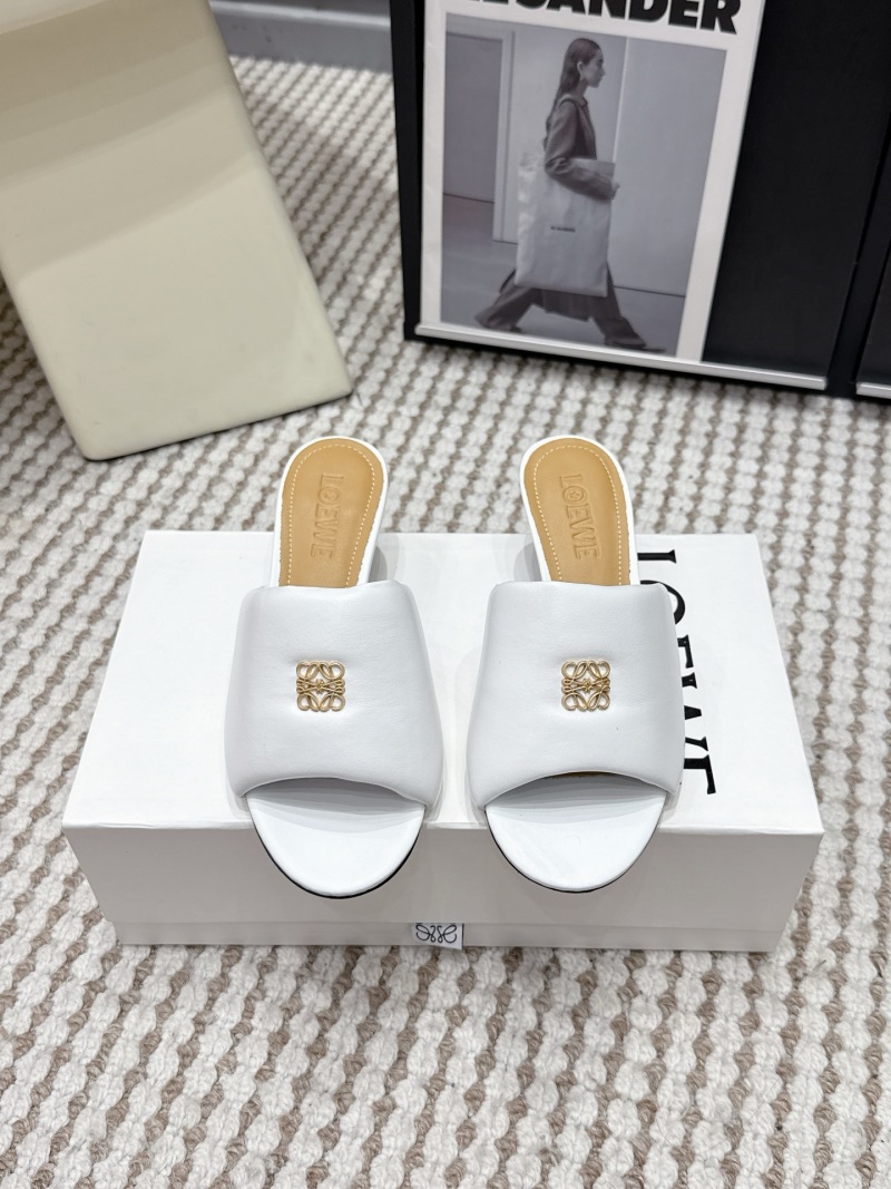 Белые кожаные шлепанцы Loewe