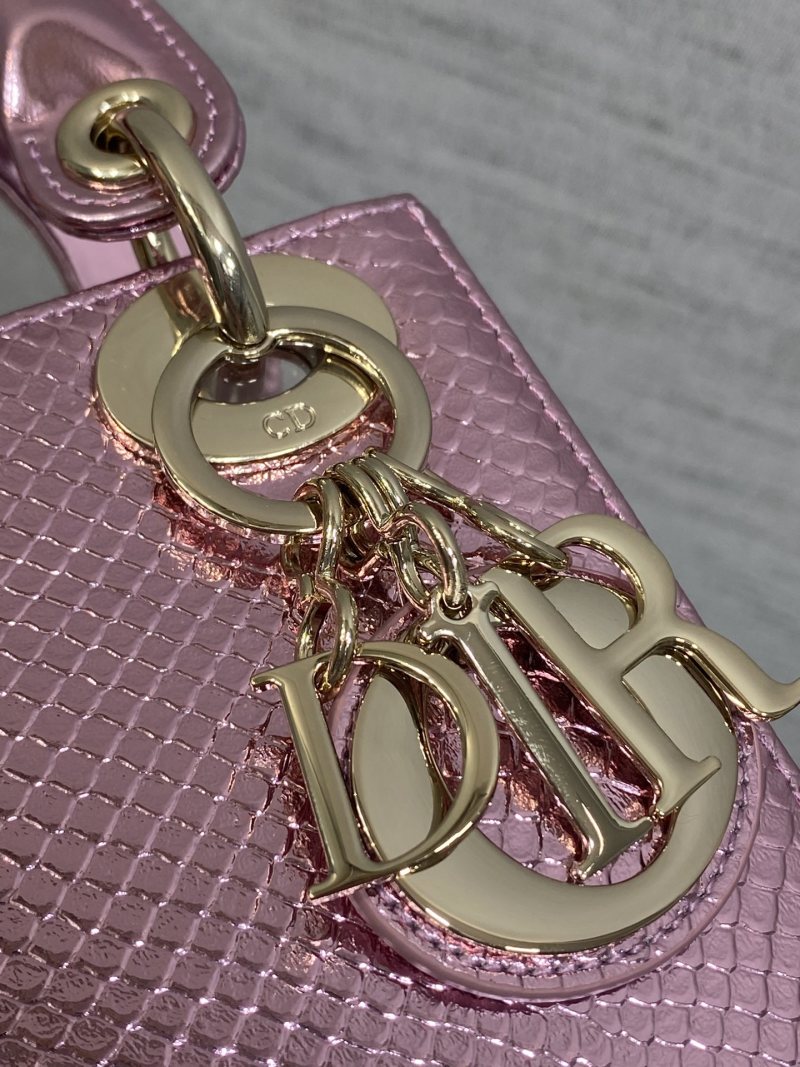 Сумка Dior Lady Dior розовая