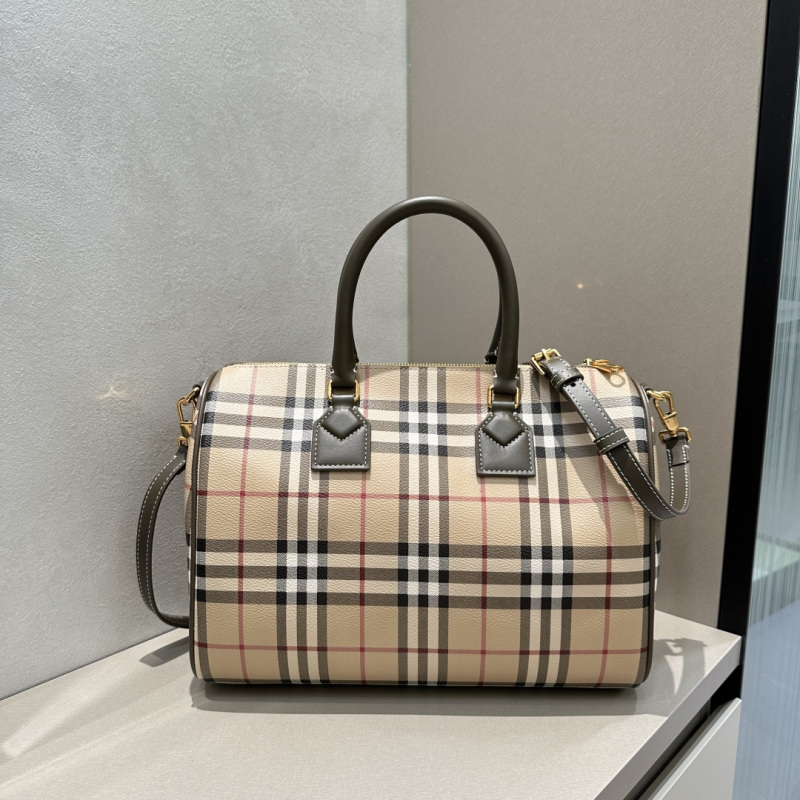 Сумка Burberry с клетчатым узором