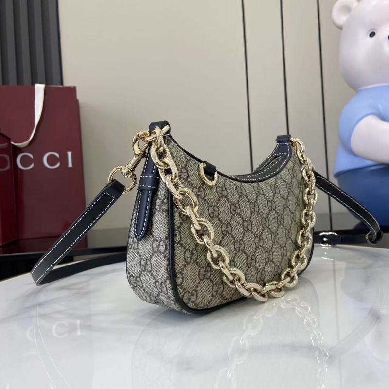 Сумка Gucci с цепным декором