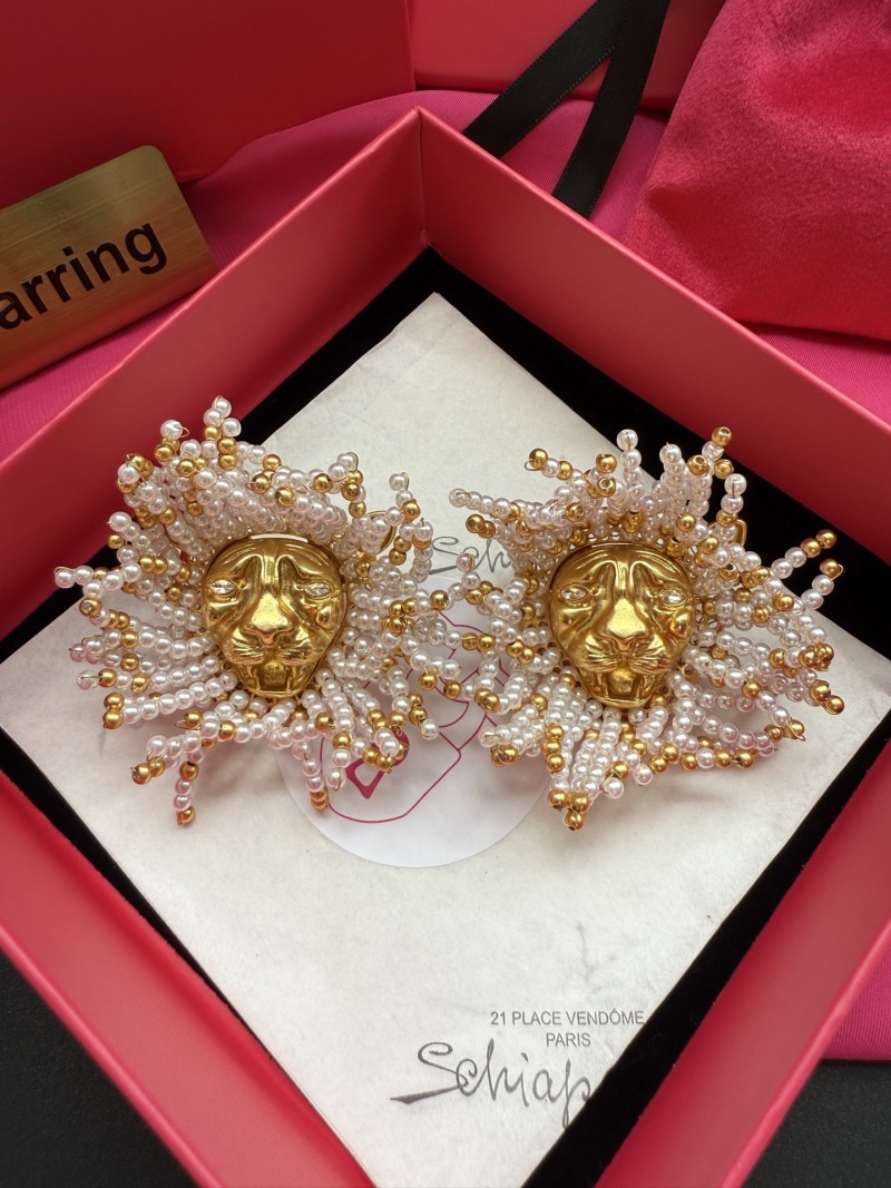 Серьги с изображением льва и жемчугом Schiaparelli