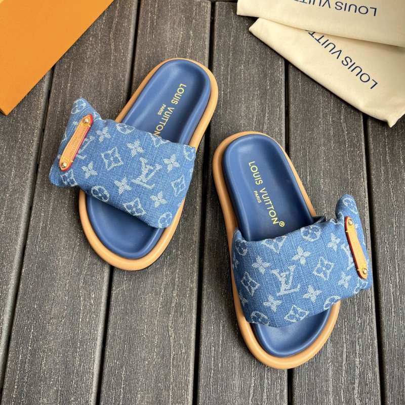 Слипоны женские из денима с узором Louis Vuitton