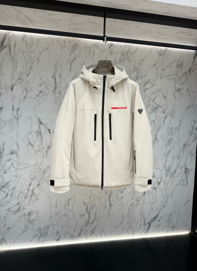 Пуховик Prada