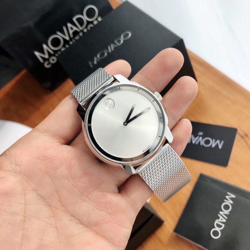 Часы Movado