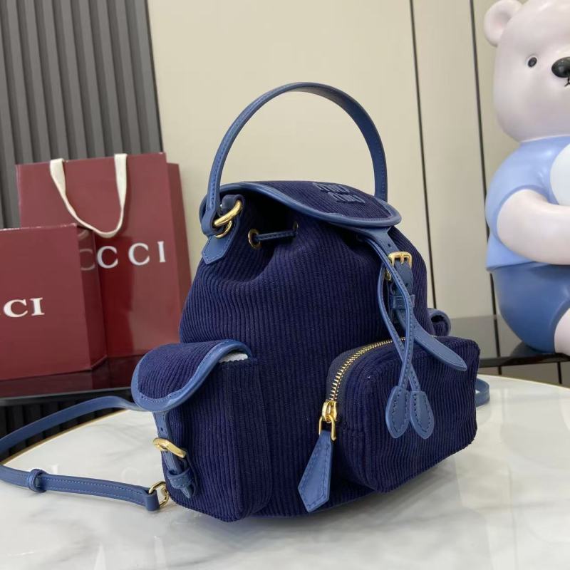 Сумка-рюкзак Miu Miu из синего корда