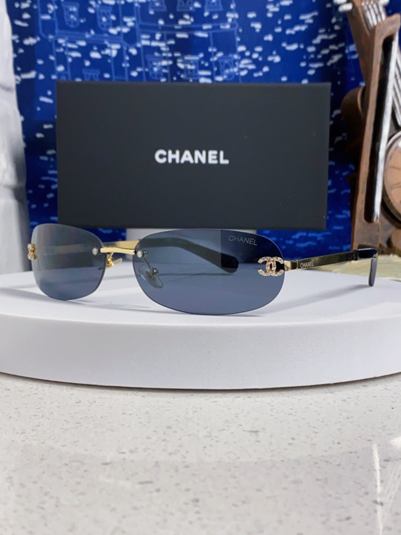 Безободковые солнцезащитные очки Chanel