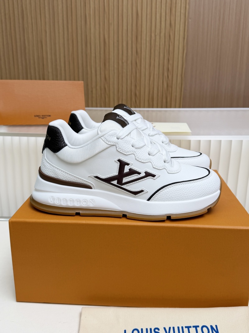 Белые кроссовки с логотипом Louis Vuitton