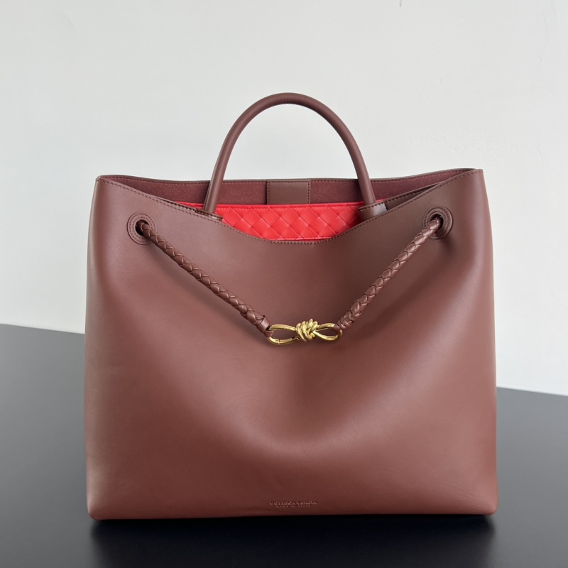 Сумка Bottega Veneta Andiamo