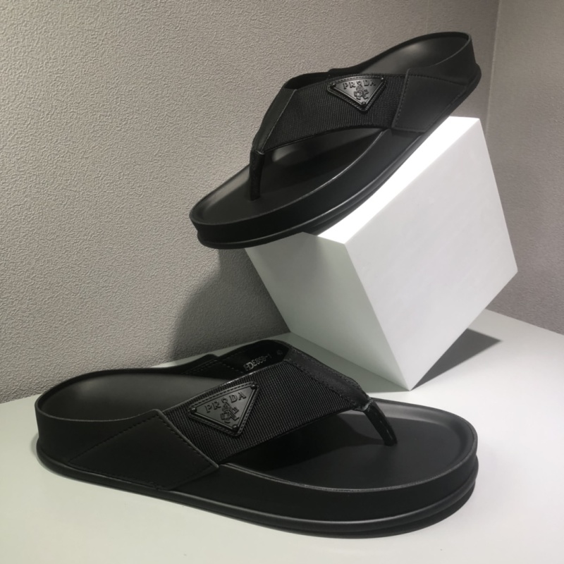 Шлёпанцы Prada