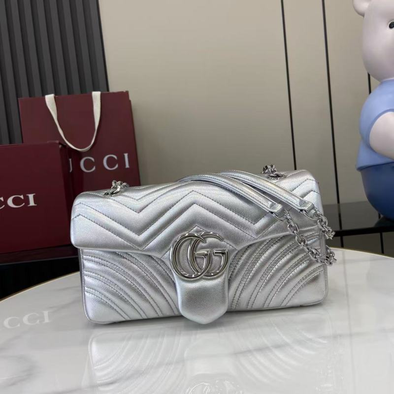 Сумка Gucci серебристая с цепочкой