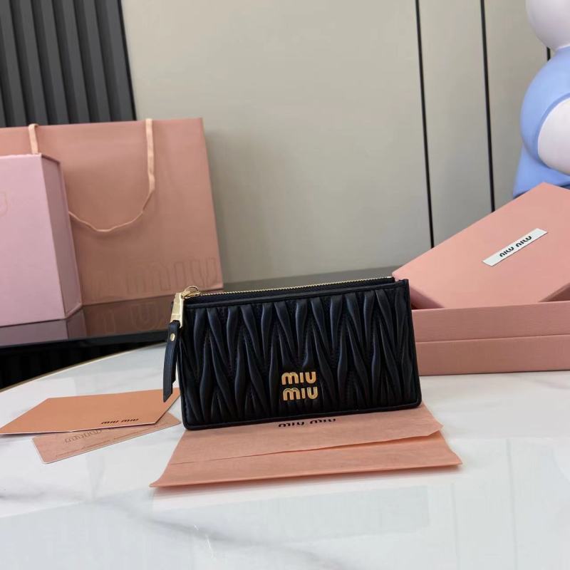 Портмоне Miu Miu с молнией чёрный