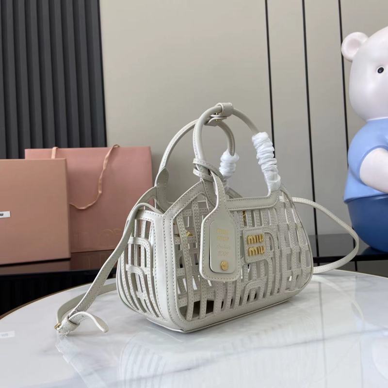Сумка Miu Miu белый