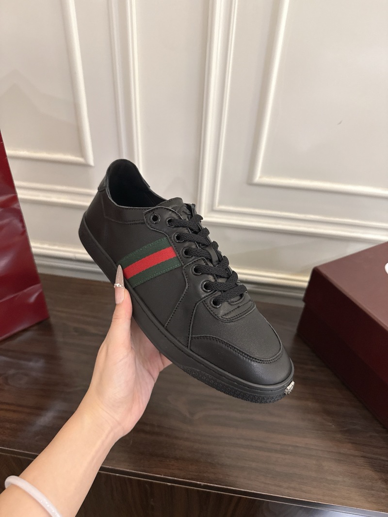 Обувь женская кроссовки черные с красно-зеленой полосой Gucci