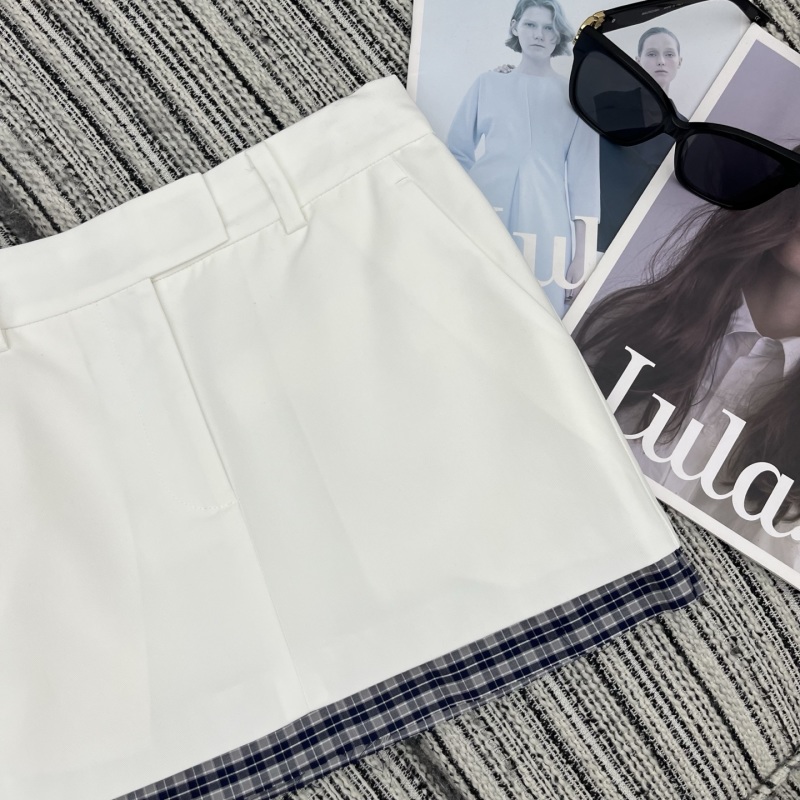 Юбка короткая белая с клетчатой отделкой Miu Miu