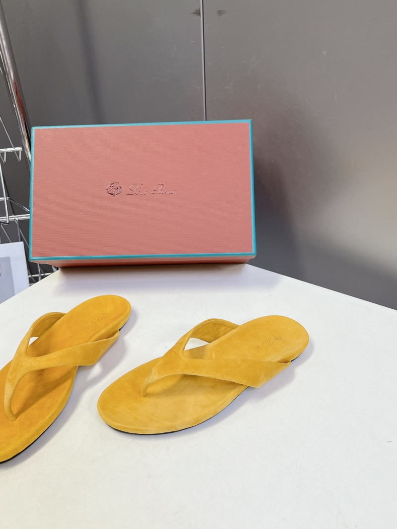 Женские замшевые шлепанцы Loro Piana