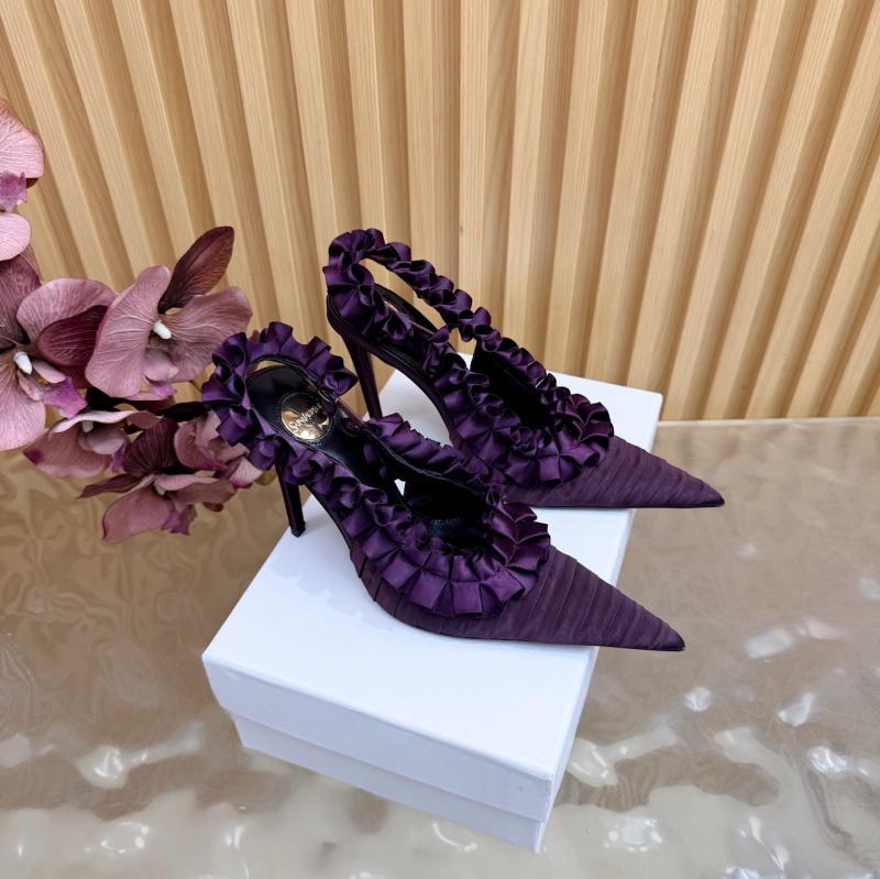 Женские туфли на каблуке с оборками Saint Laurent