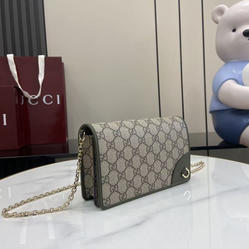 Сумка-клатч Gucci с цепочкой