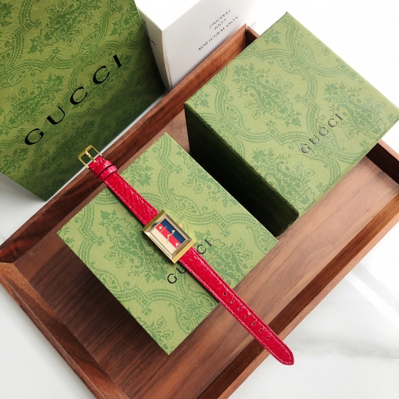 Часы Gucci