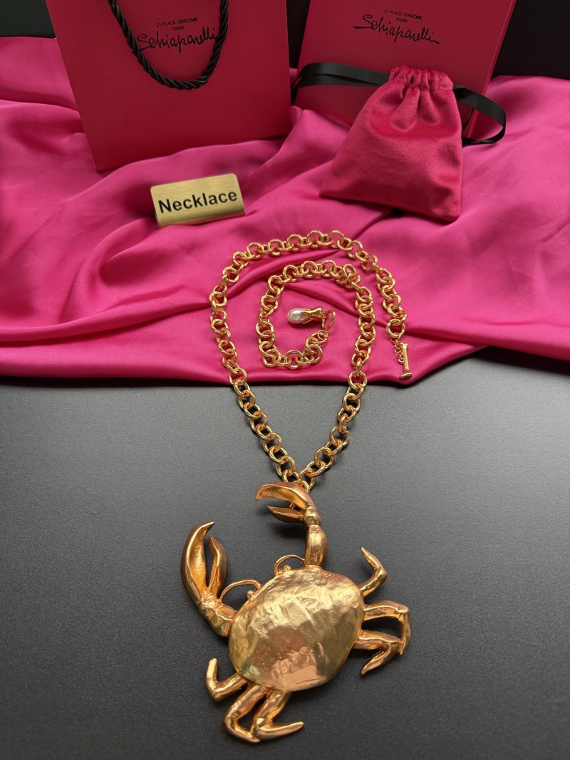 Колье с крабом Schiaparelli