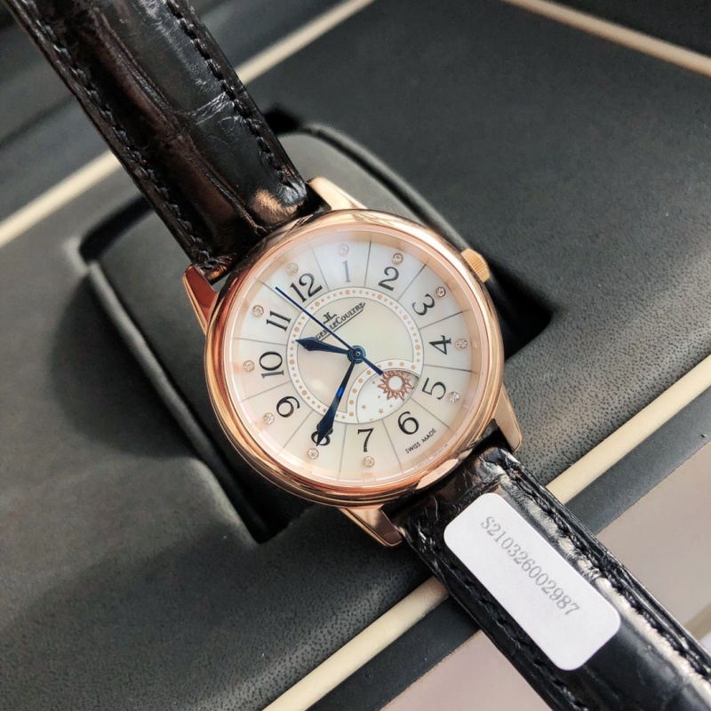 Часы Jaeger-LeCoultre