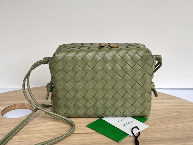 Сумка Bottega Veneta с плетеным дизайном