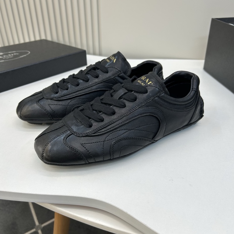 Мокасины мужские из натуральной кожи Prada