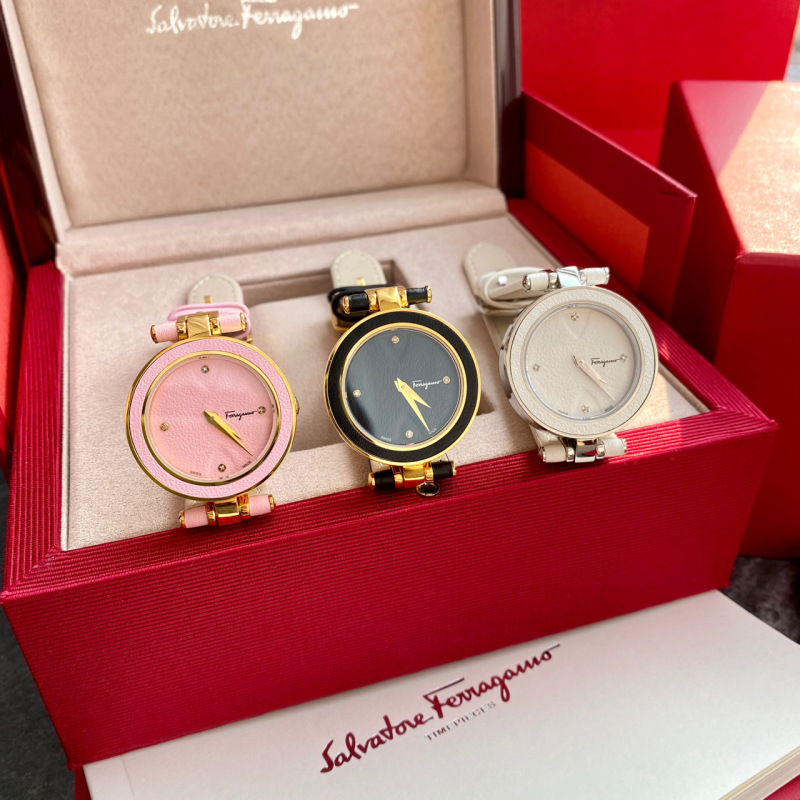Часы Ferragamo