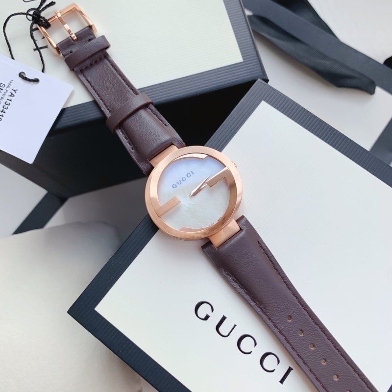 Часы Gucci