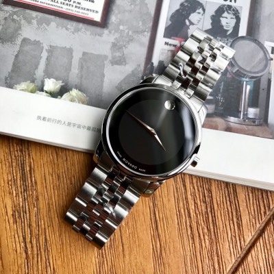 Часы Movado