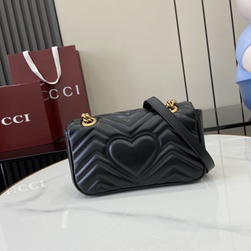 Черная сумка Gucci с золотой цепью