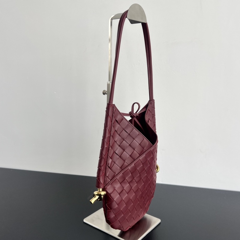 Кожаная плетеная сумка Bottega Veneta