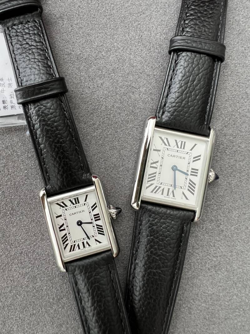 Часы Cartier Tank Must