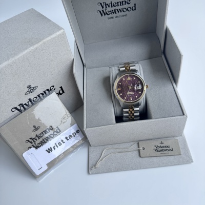 Часы Vivienne Westwood