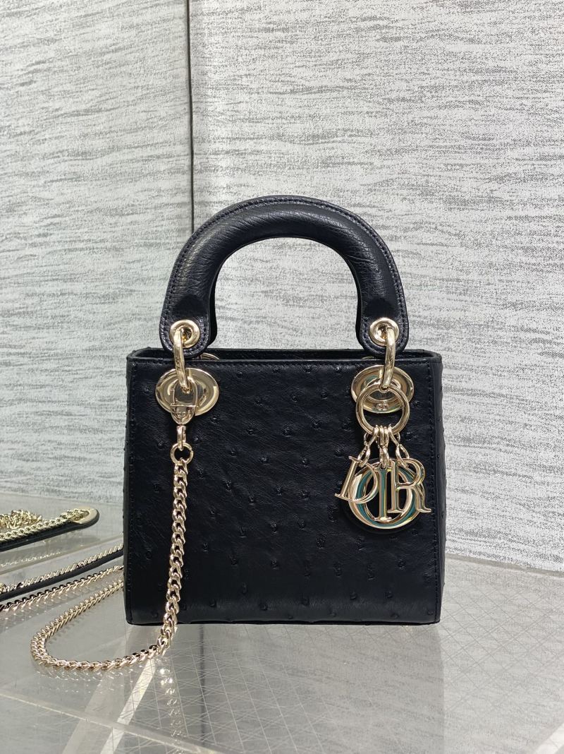Черная сумка Dior Lady Dior с тиснением под страус